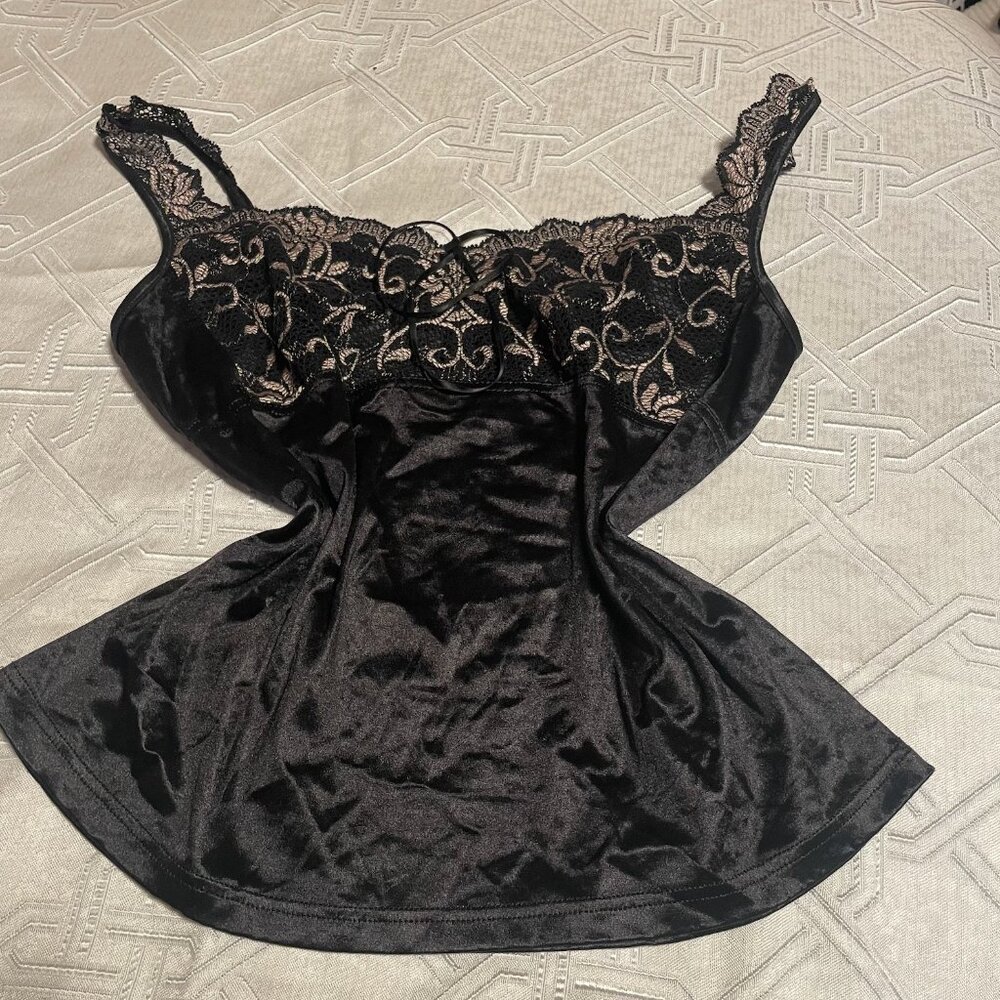 VTG Y2k Arianne Black slip tank top